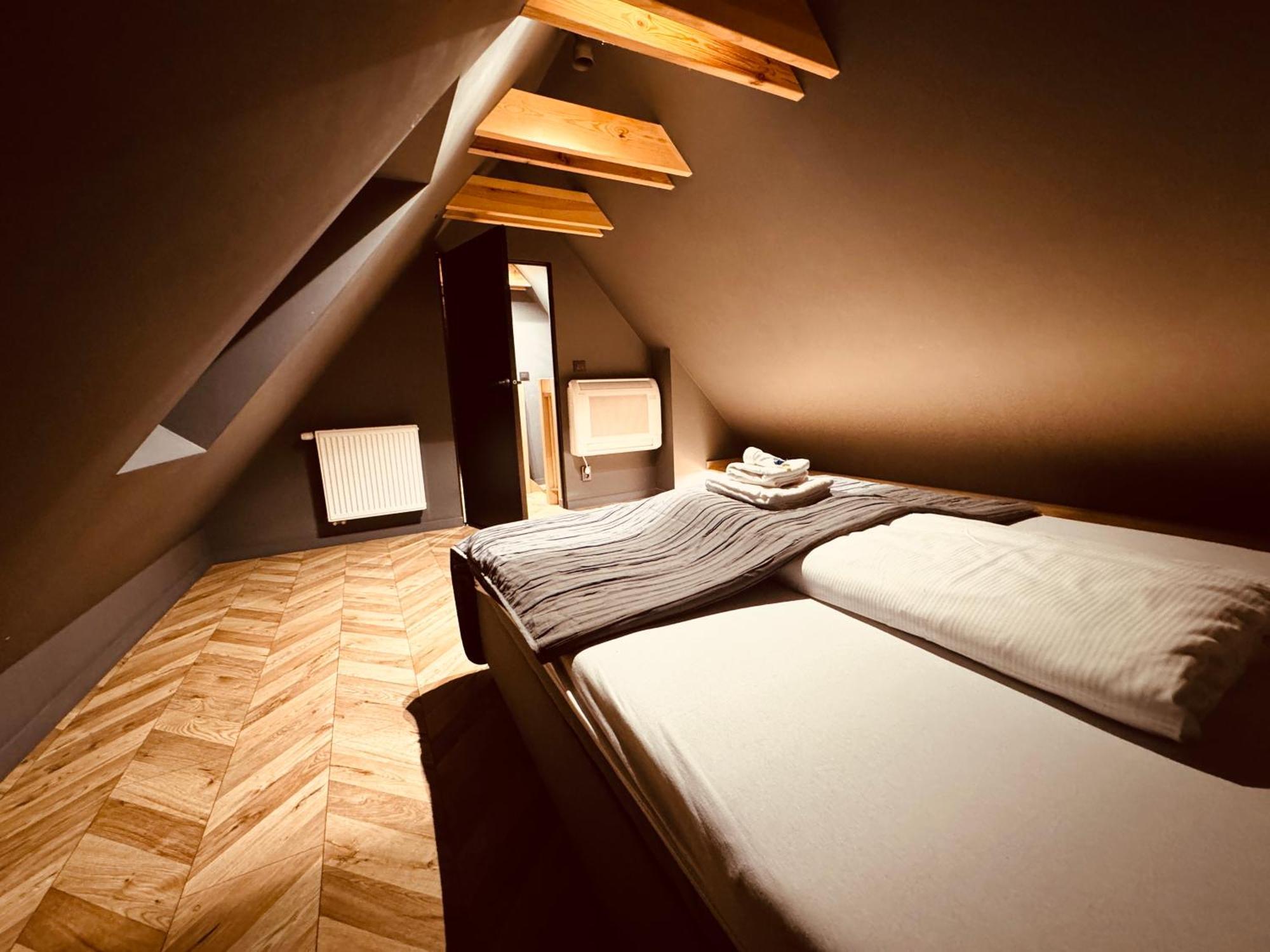5 Star Apartments - Luxury & Comfort Jelenia Gora Ngoại thất bức ảnh